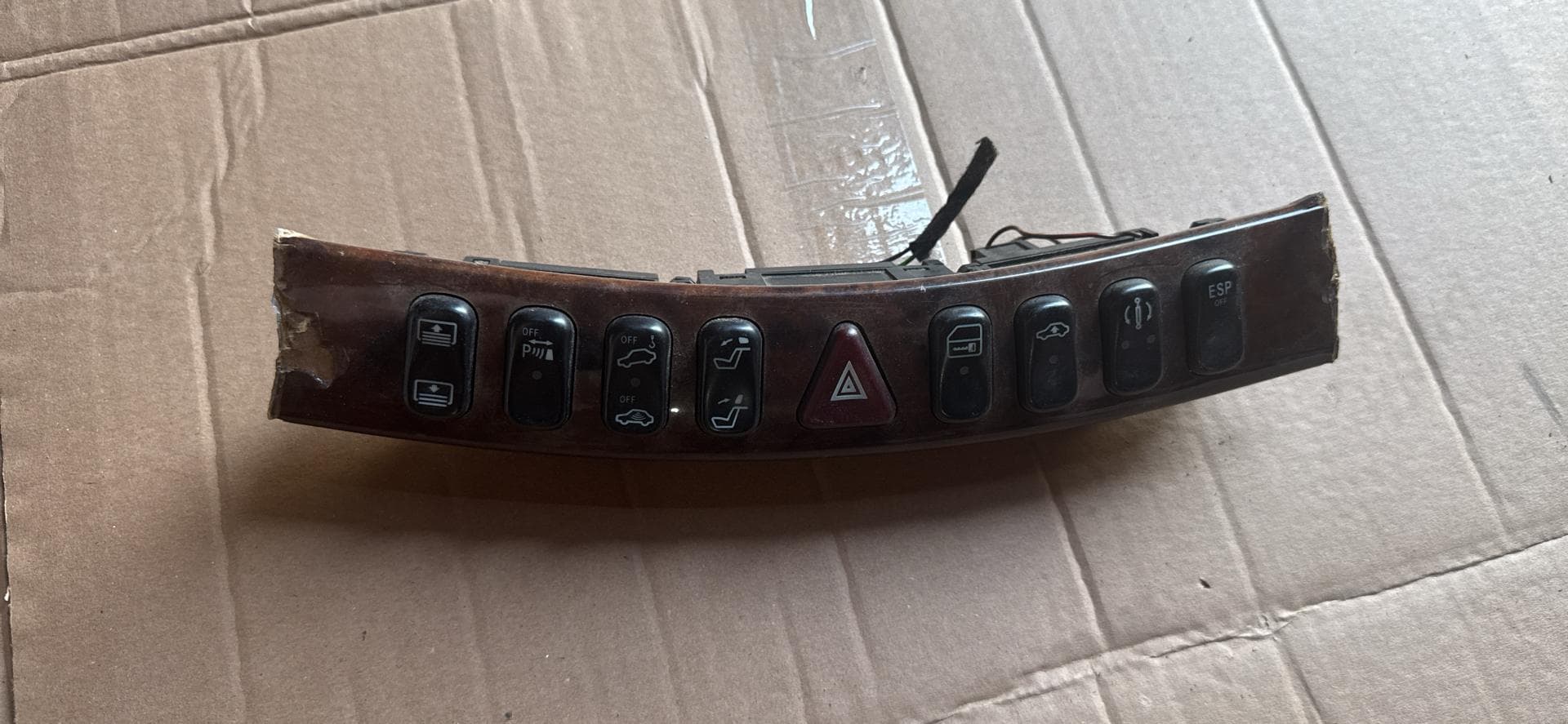 683-2
