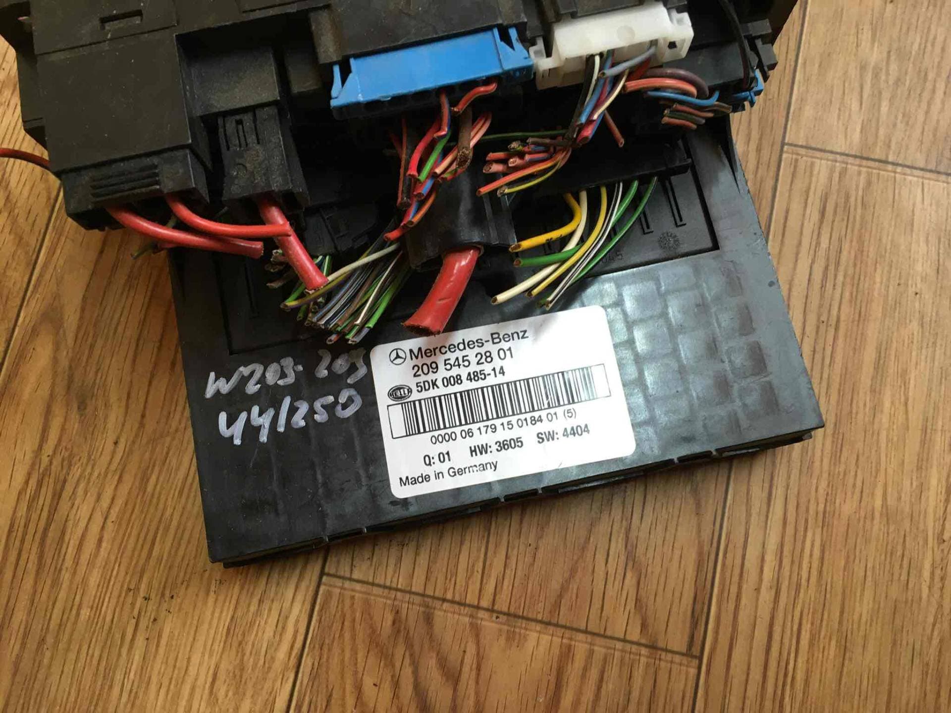 00009959V1